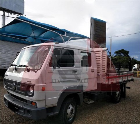 Volkswagen 5150 Delivery - 4x2 - 2013 - Carroceria 